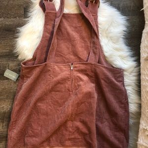Forever 21 Dresses - Forever 21 1x NWT rose corderoy mod overall dress Forever 21 Dresses - Forever 21 1x NWT rose corderoy mod overall dress